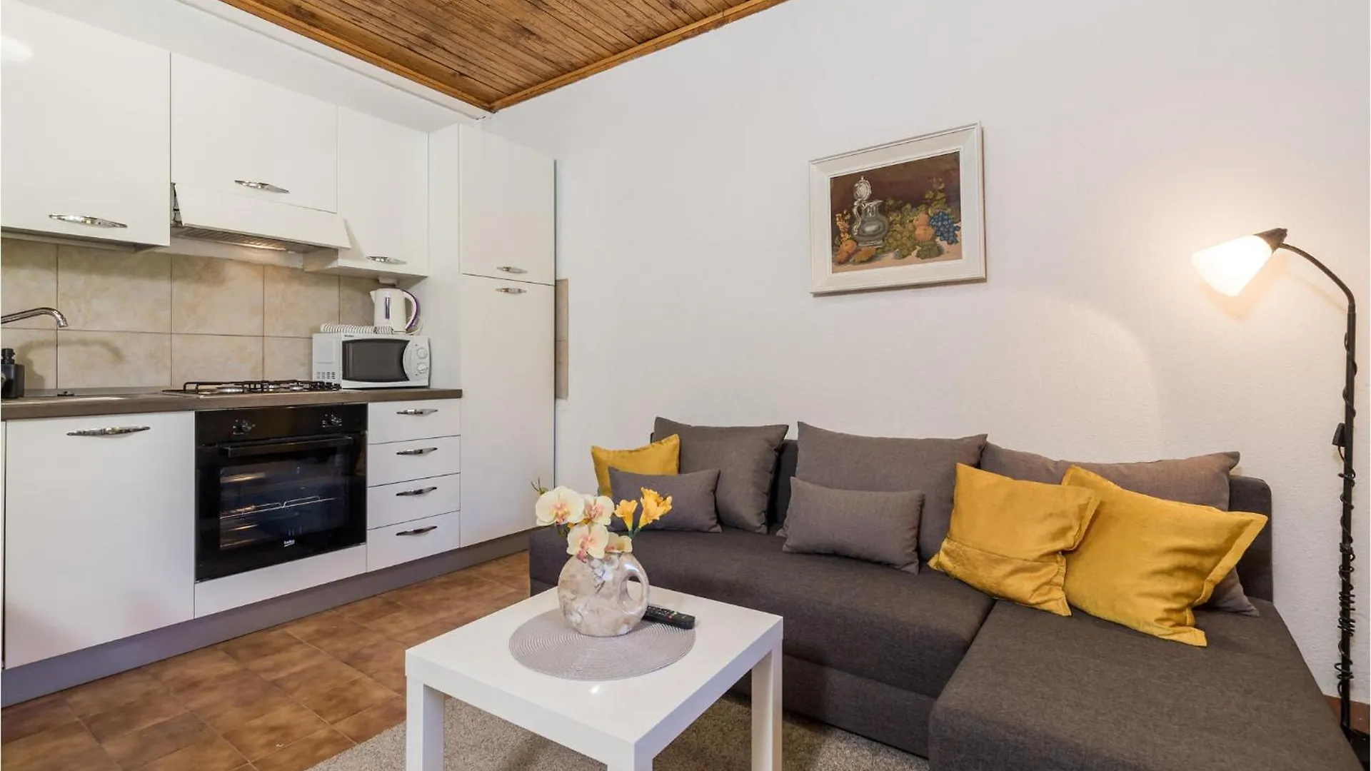 Stunning Apartment In Mundanije With Kitchen