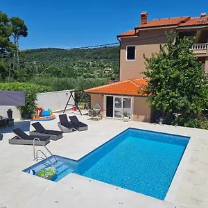  Apartman Nada